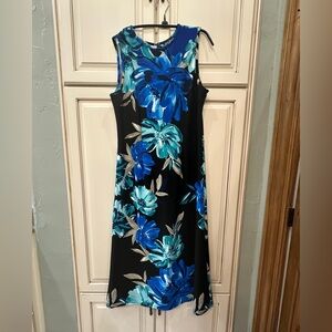 Floral Sleeveless Maxi Dress - Blue and Black